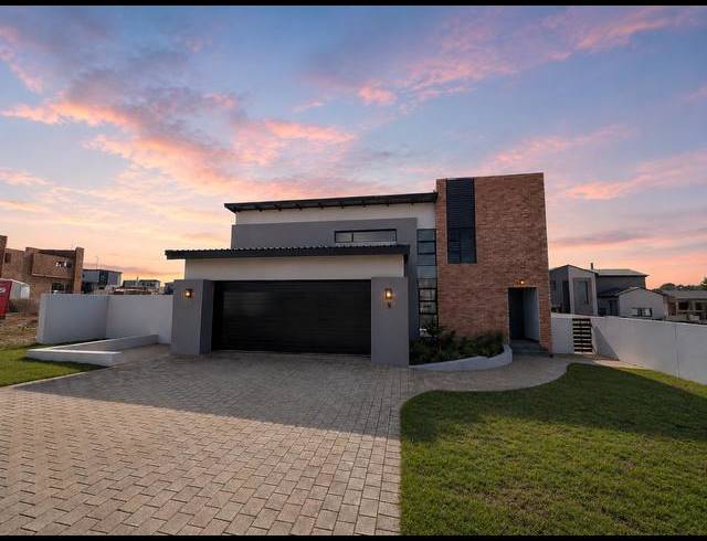 4 BEDROOM HOUSE FOR SALE IN FOUNTAINBROOK ESTATE
